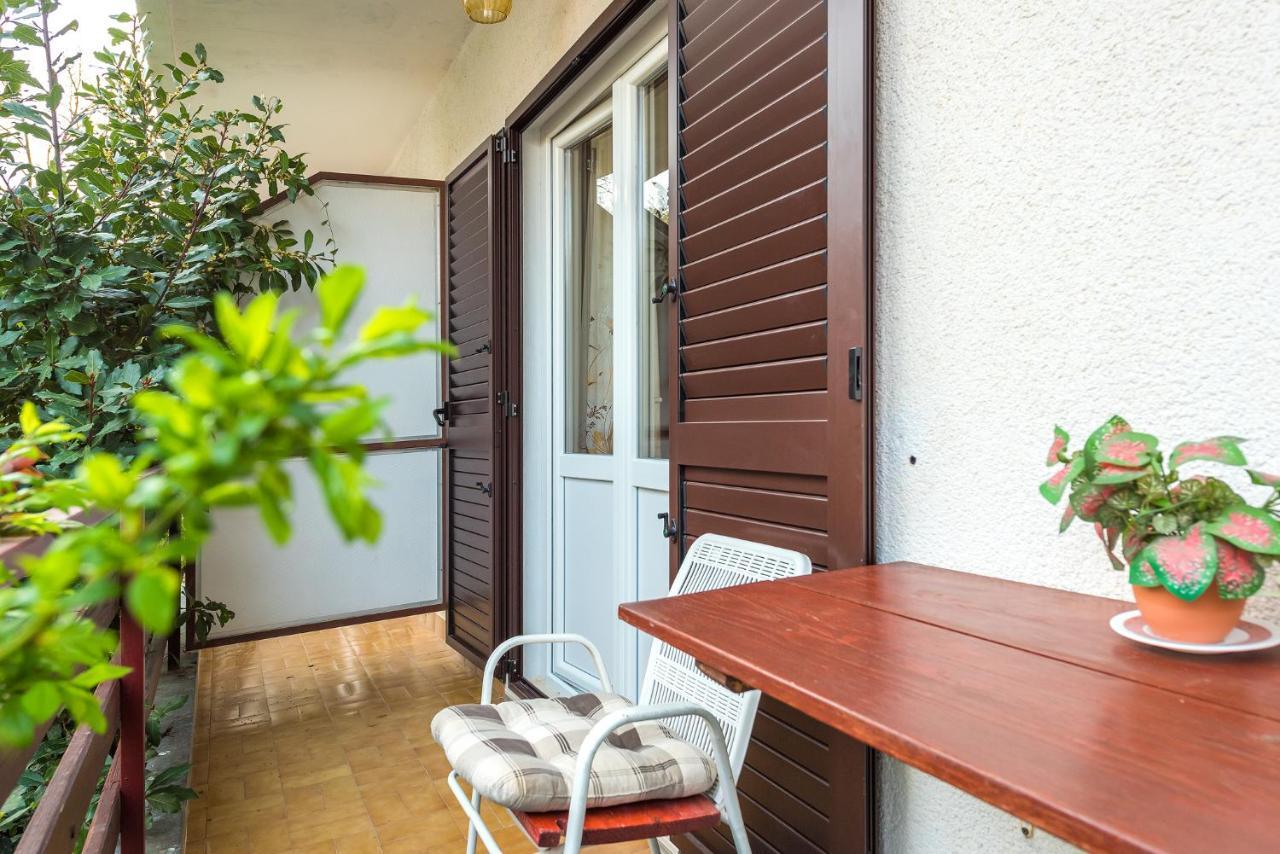 Apartments Boris Vodice Esterno foto