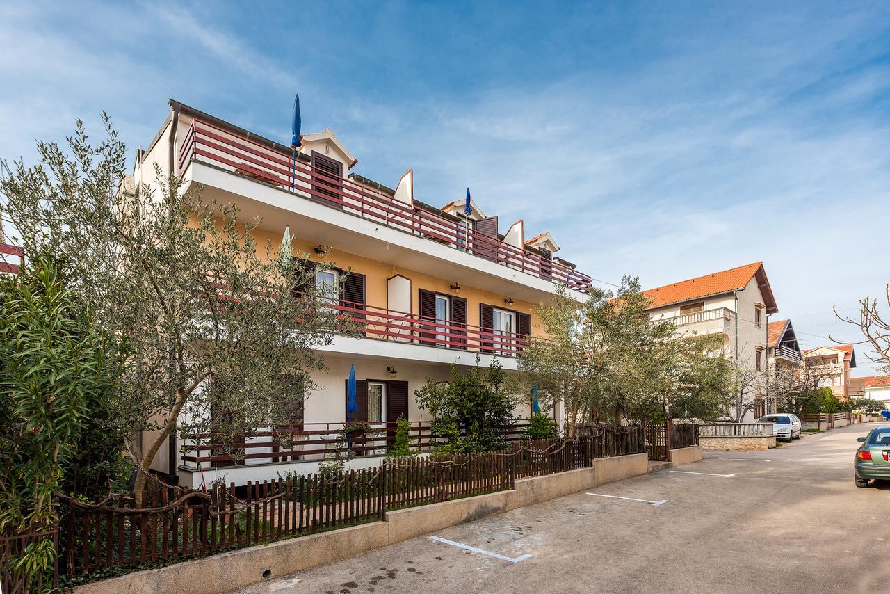 Apartments Boris Vodice Esterno foto