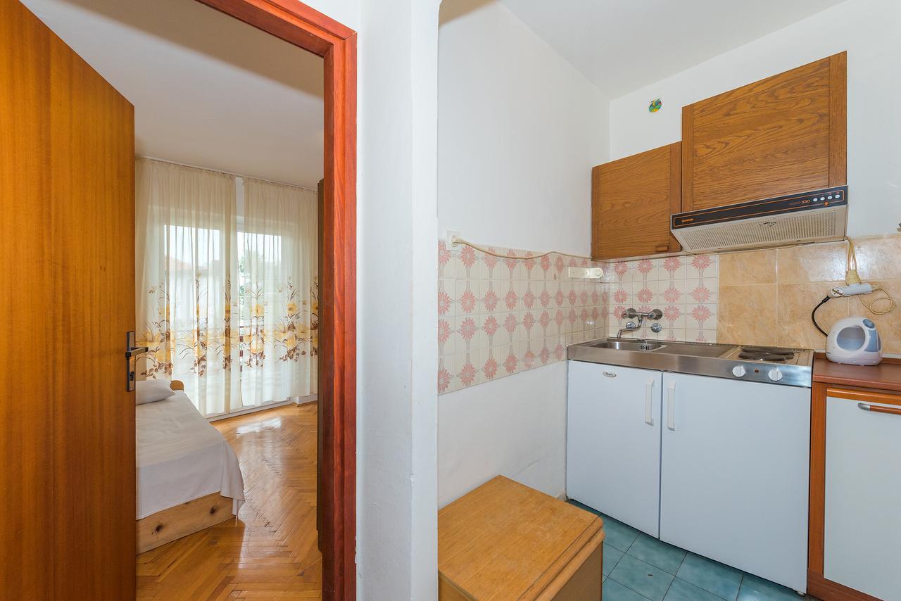 Apartments Boris Vodice Esterno foto